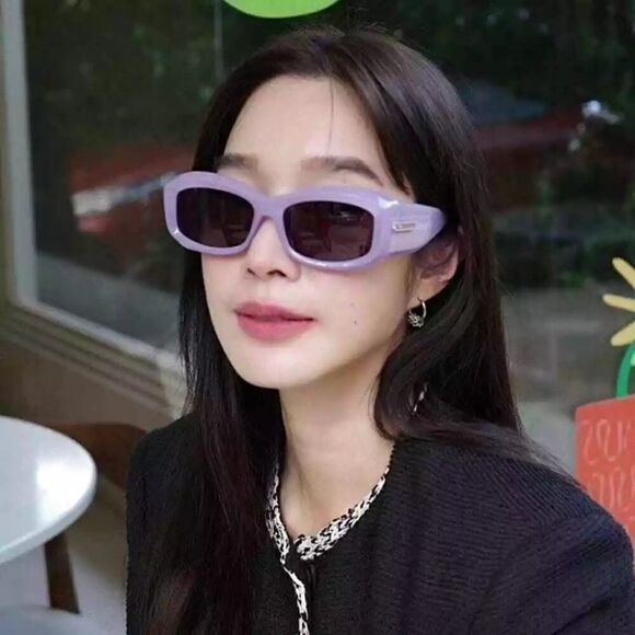 NEW Givenchy GV40044U 78A Shiny Lilac Smoke Gray Unisex Geometric Sunglasses main image 8